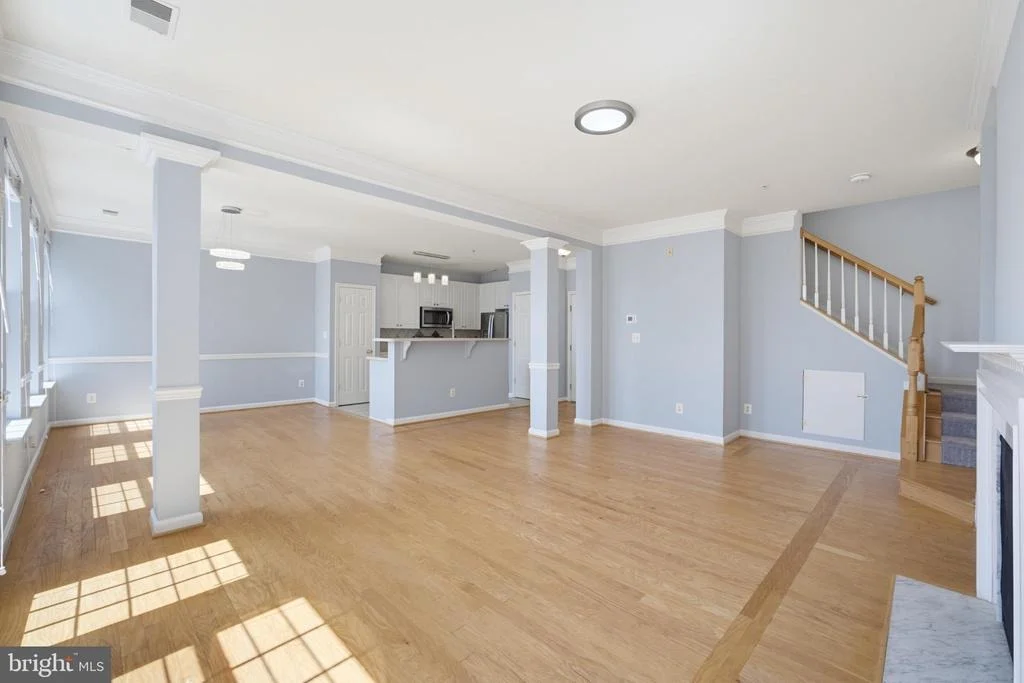 Photo of Unit 310 at 2665 MANHATTAN PLACE