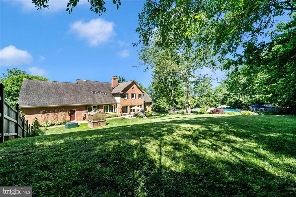 Photo of 6742 DEER SPRING LANE