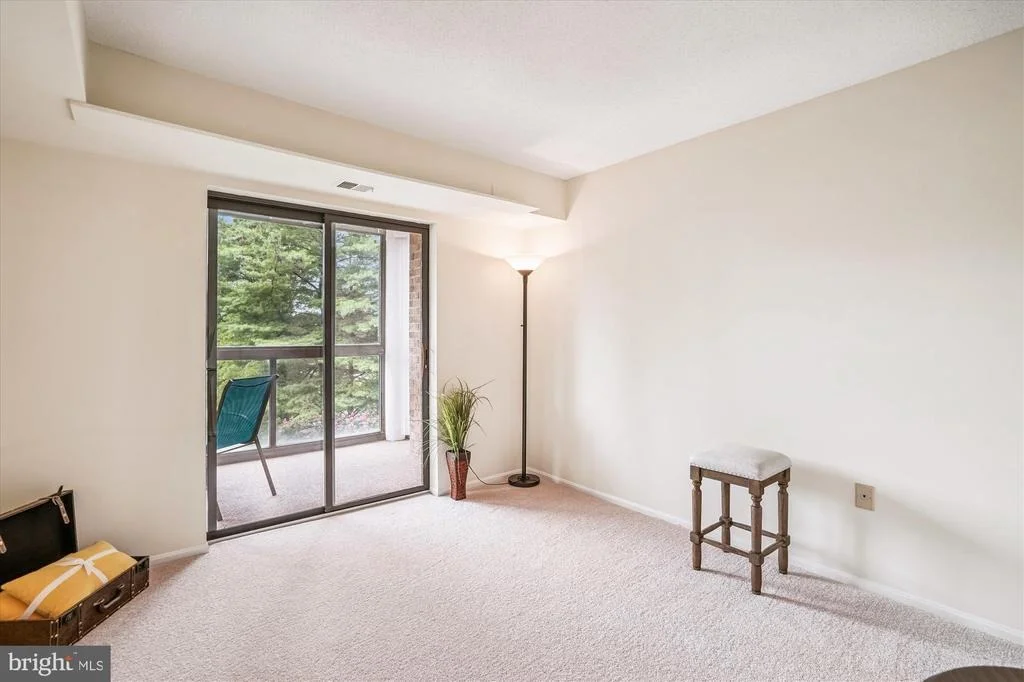 Photo of Unit 3412 at 15115 INTERLACHEN DRIVE
