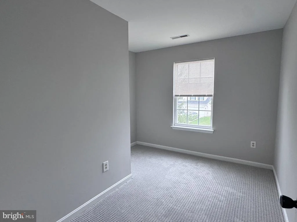 Photo of 911 GLOUSTER CIRCLE