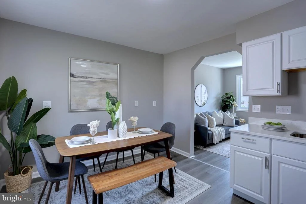 Photo of 416 MEADOW ROAD