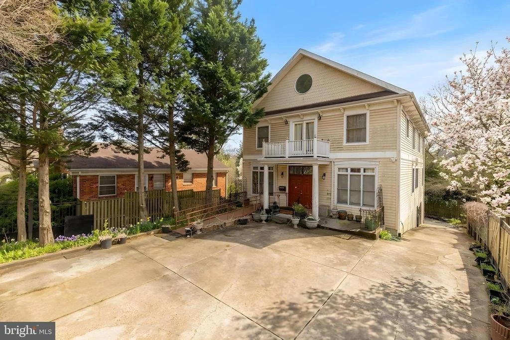 Photo of 5248 MACARTHUR BOULEVARD NW
