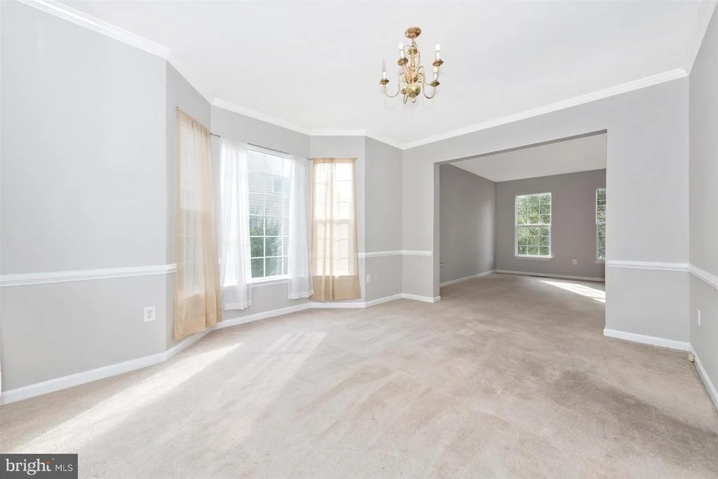 Photo of 606 BUSHYTAIL DRIVE