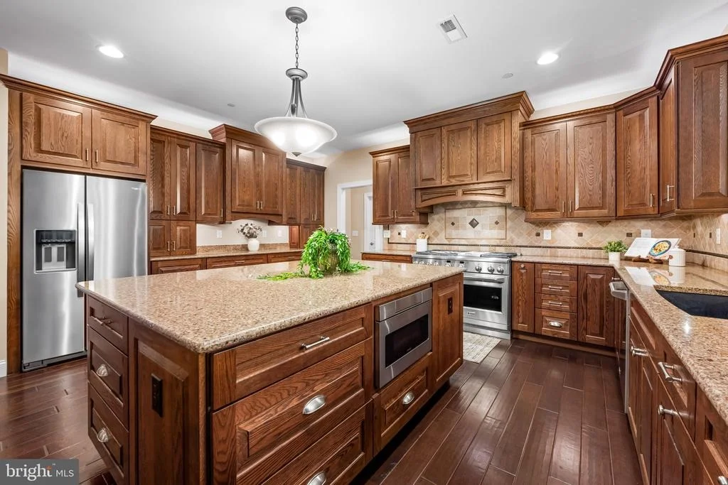 Photo of 1391 MACTON ROAD