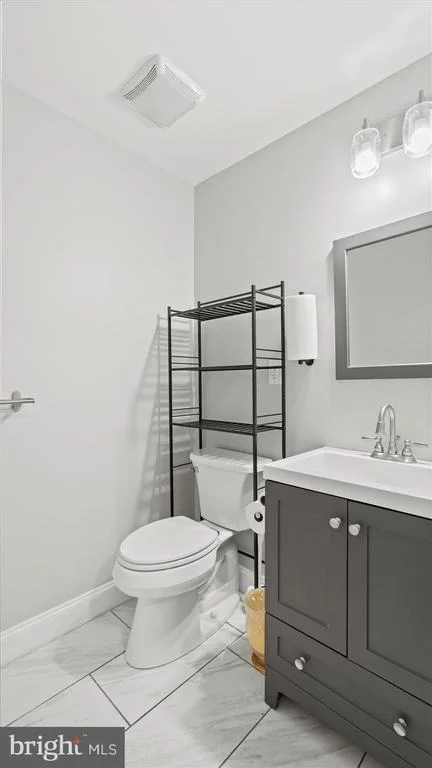 Photo of 3145 BAYBRIAR ROAD