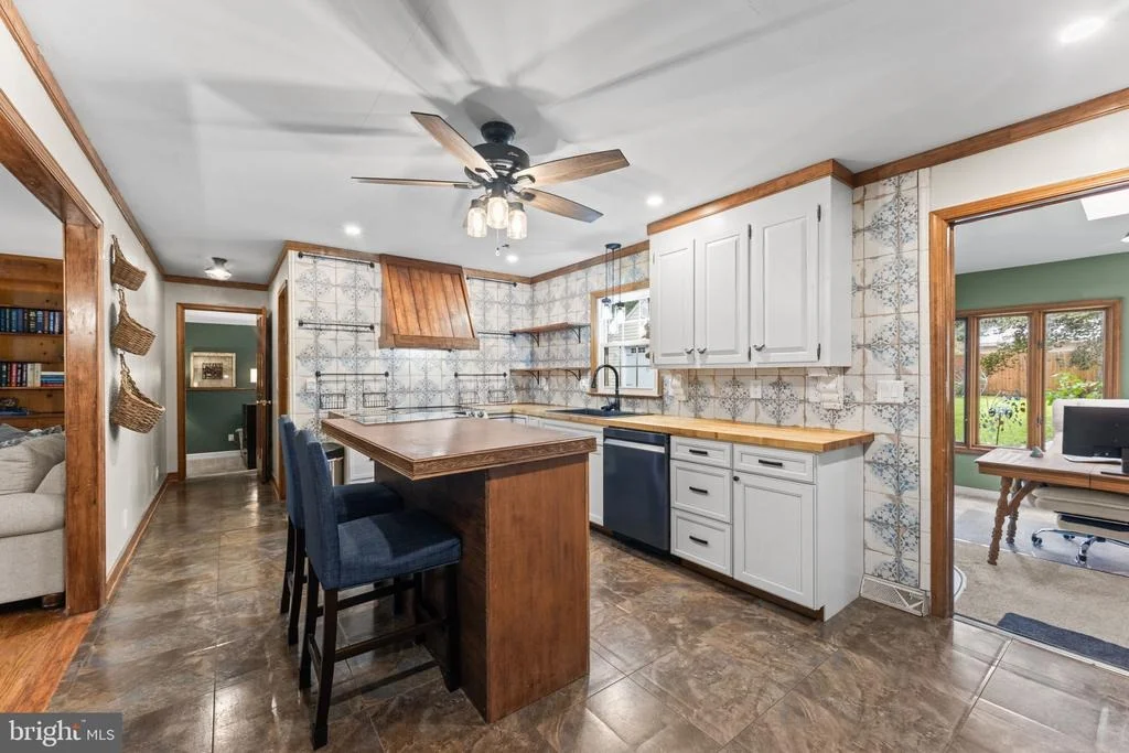 Photo of 5400 KARMA ROAD