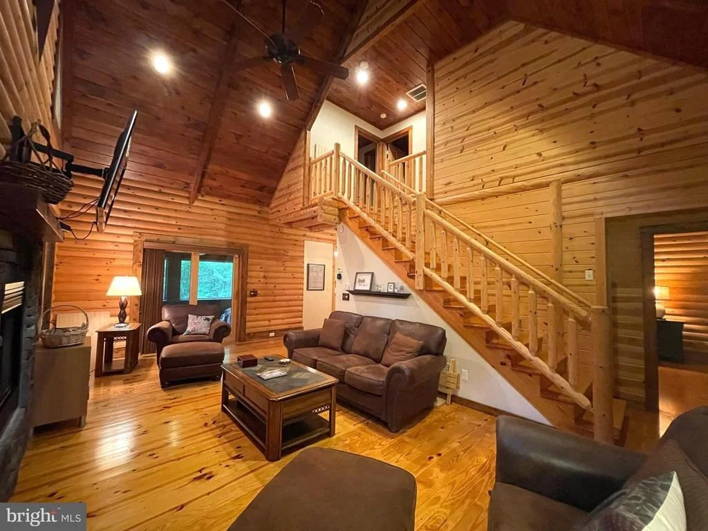 Photo of 185 HIDDEN VALLEY LANE