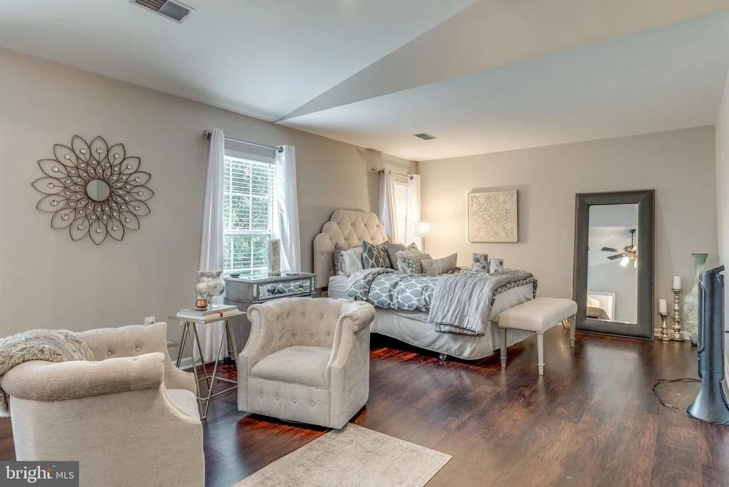 Photo of 20955 DURYEA TERRACE