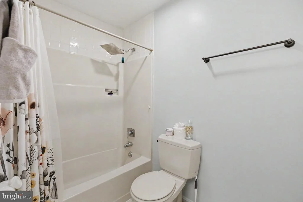 Photo of 7 SENECA TERRACE