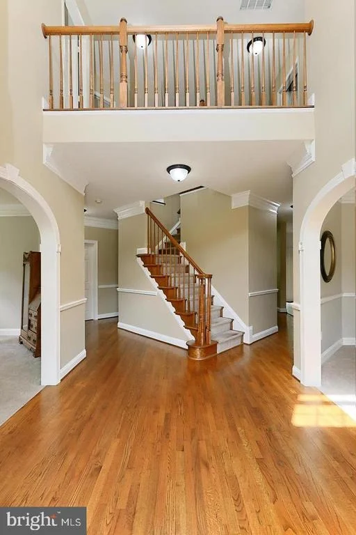 Photo of 5749 YEWING WAY