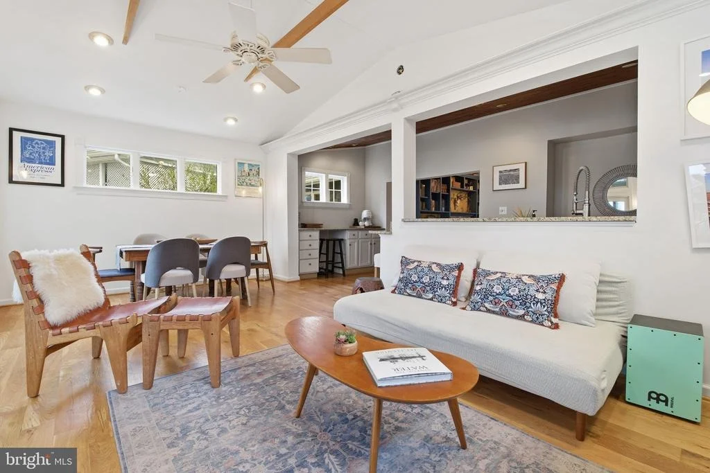 Photo of 1446 RIDGEWAY