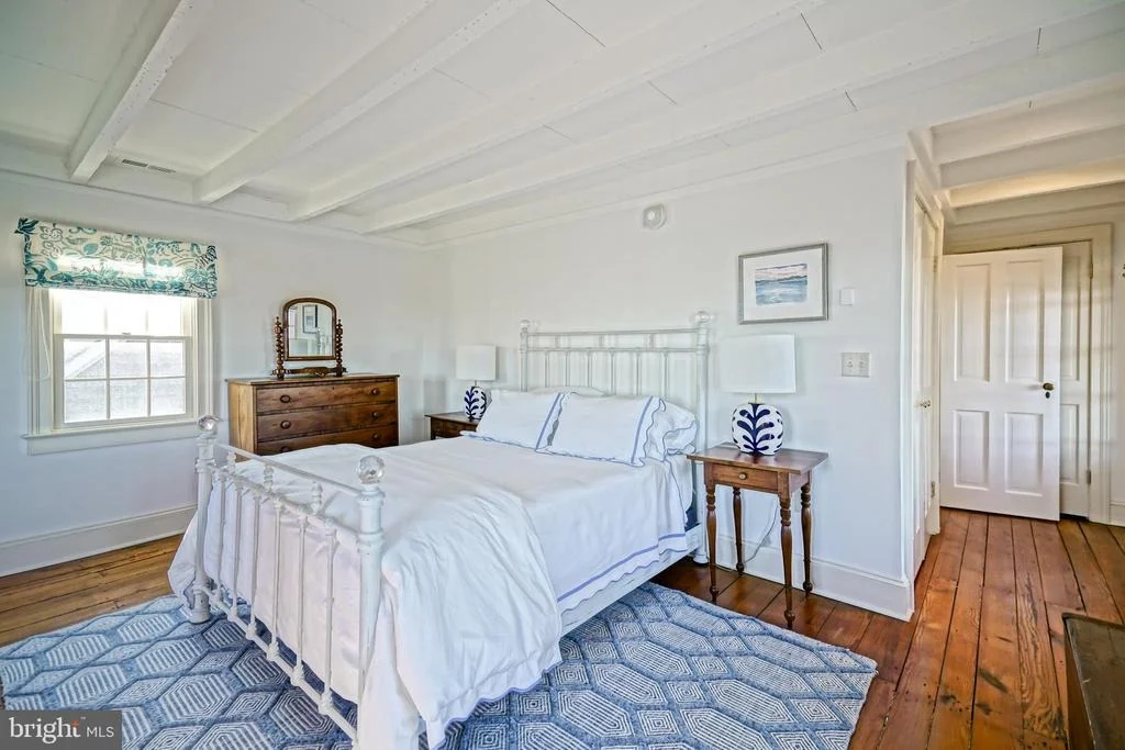 Photo of 558 PILOTTOWN ROAD