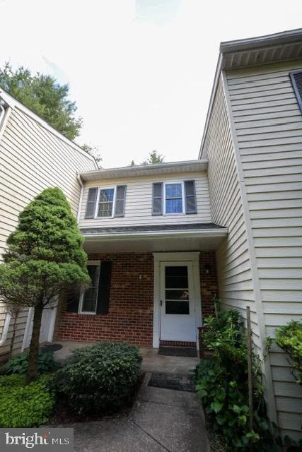 Photo of 1740 FAIRMOUNT ROAD