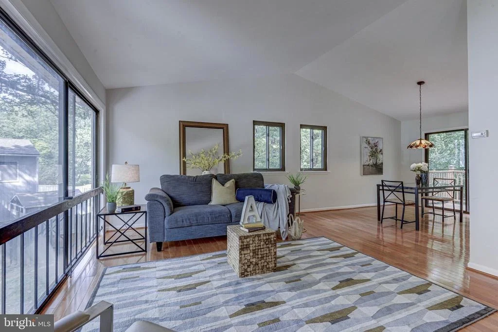 Photo of 9467 MACOMBER LANE