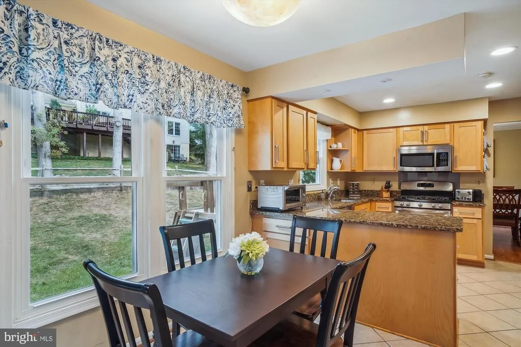 Photo of 2427 HENSLOWE DRIVE