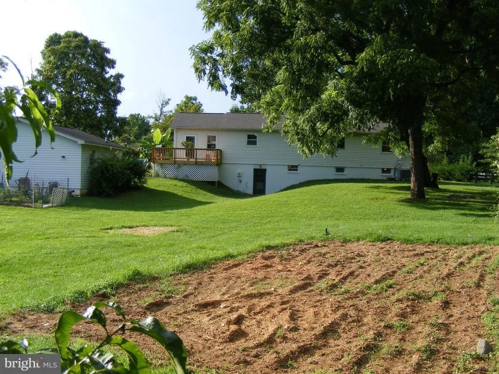 Photo of 17104 WATERLOO ROAD