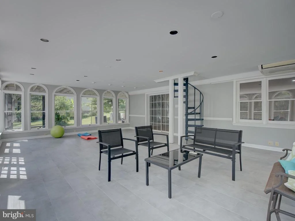 Photo of 11769 HOLLYVIEW DRIVE