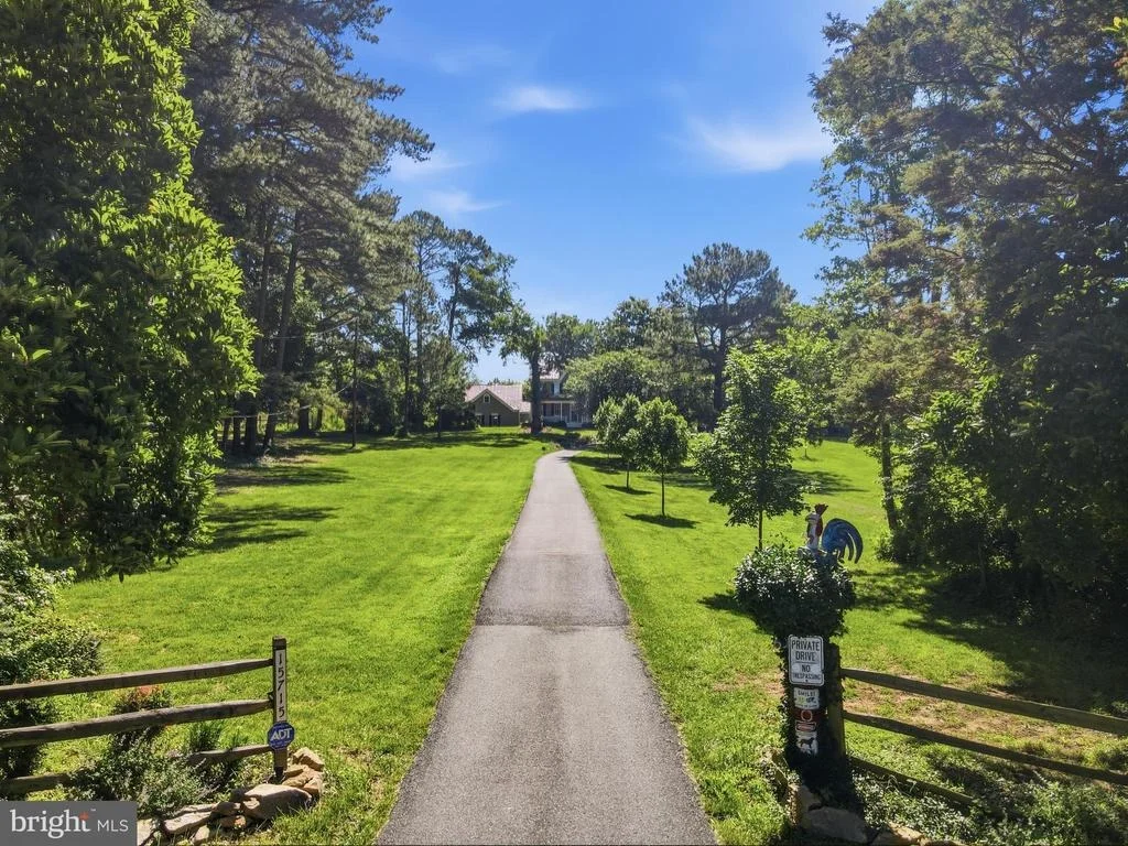 Photo of 15715 AVERY ROAD