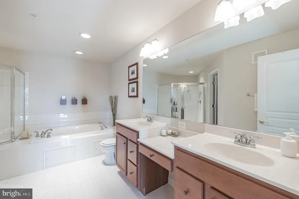 Photo of Unit 21B at 1788 POOLSIDE WAY