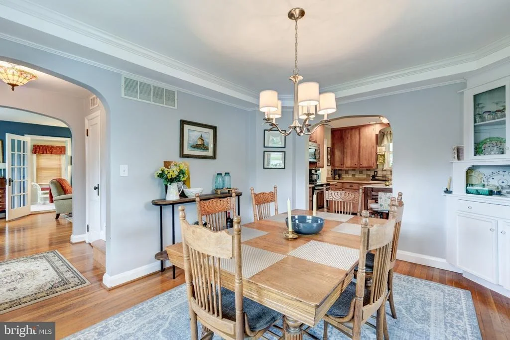 Photo of 701 LONGVIEW AVENUE