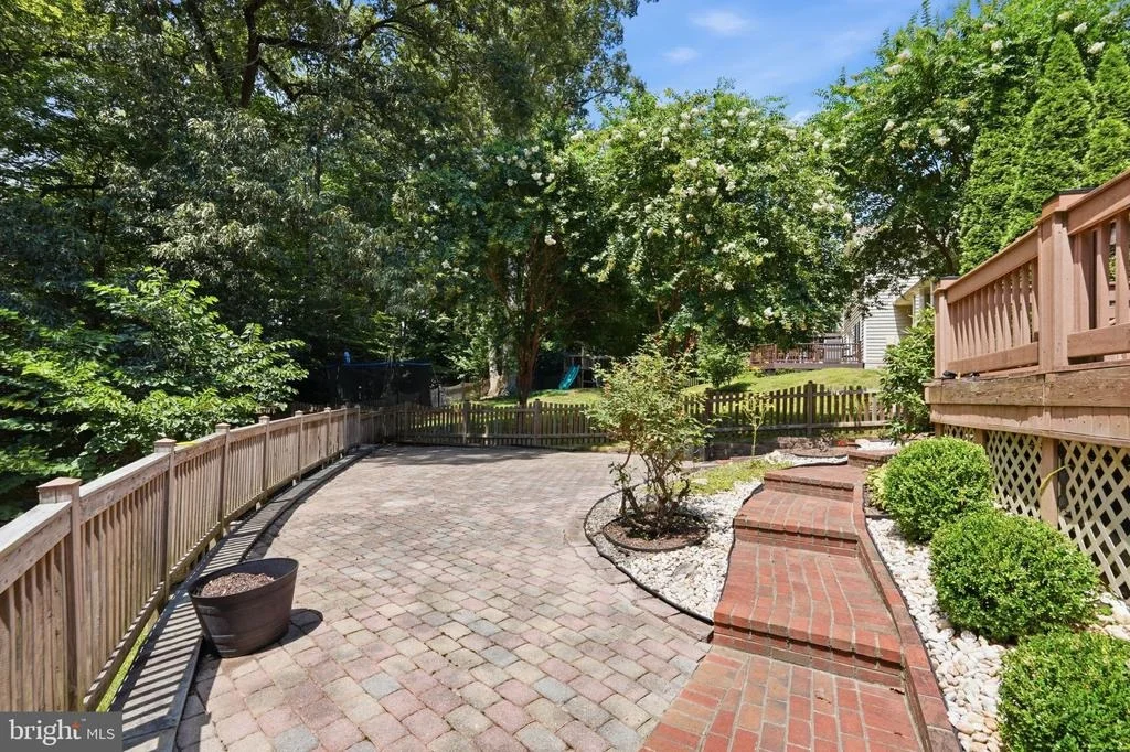 Photo of 7316 WALNUT KNOLL DRIVE