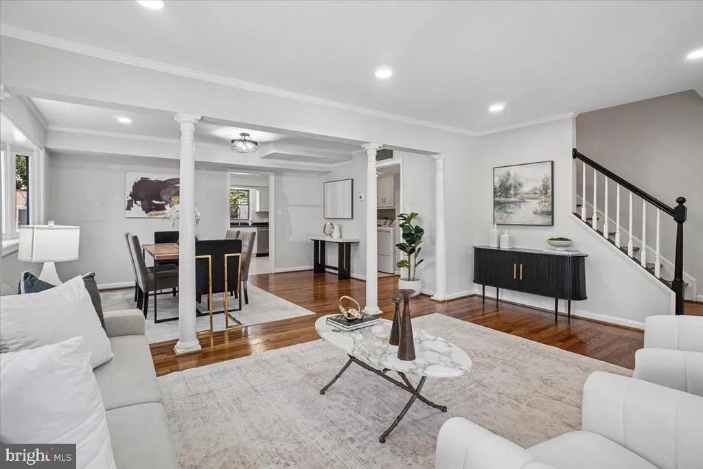 Photo of 6016 WILLIAMSBURG ROAD