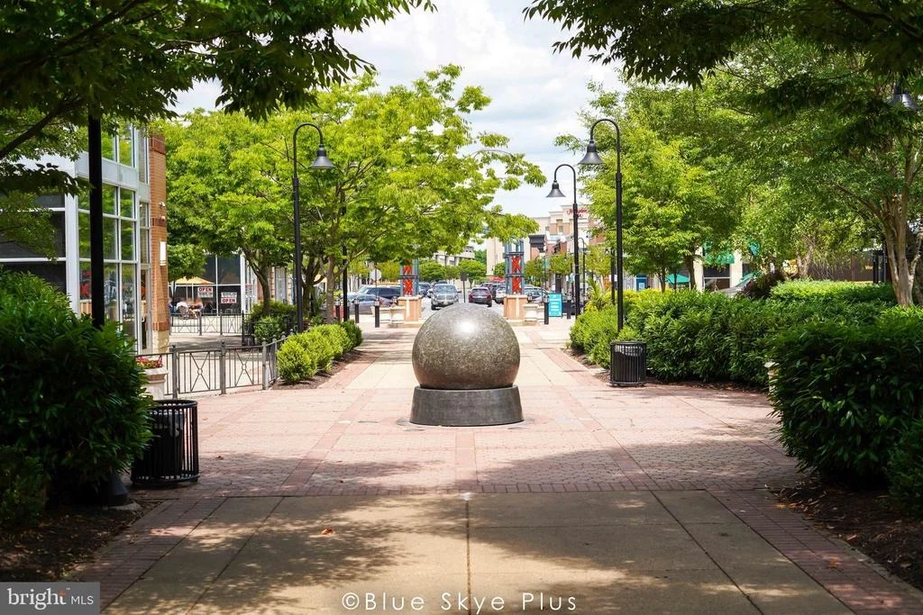 Photo of 8100 LANDFALL COURT