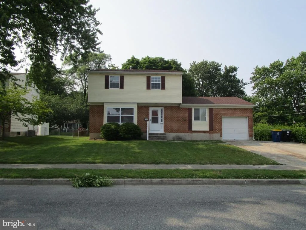 Photo of 791 MILLER DRIVE