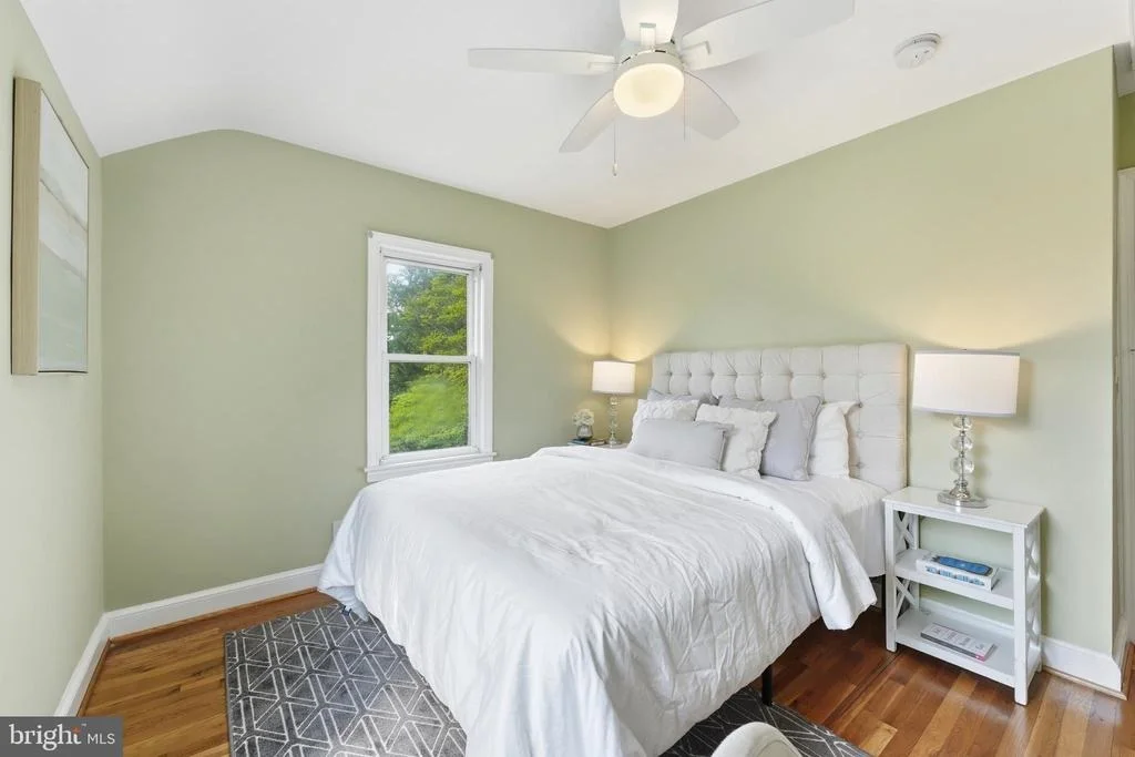 Photo of 1102 MEURILEE LANE