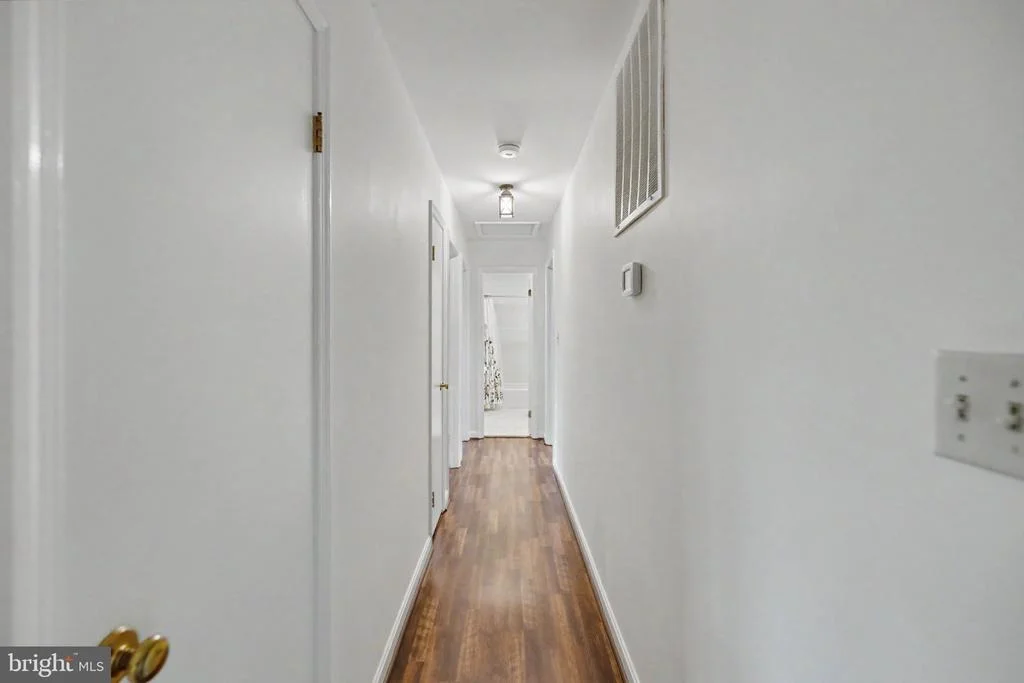 Photo of 7 SENECA TERRACE