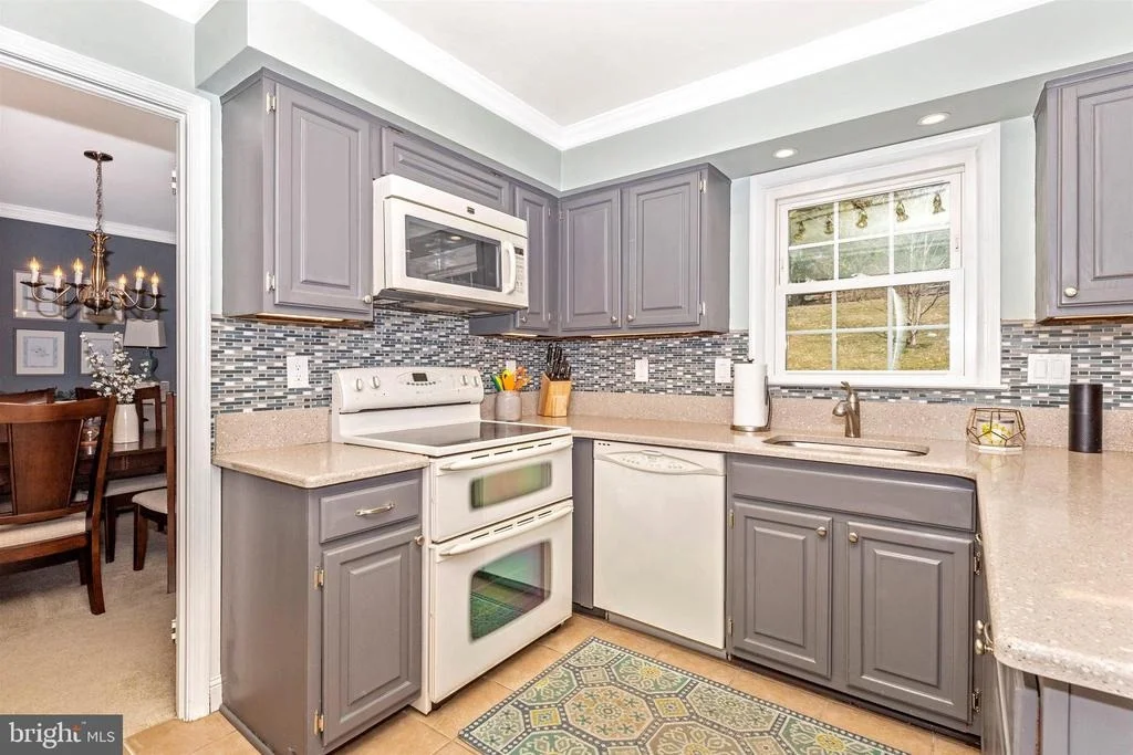 Photo of 10940 MIDDLEBORO DRIVE