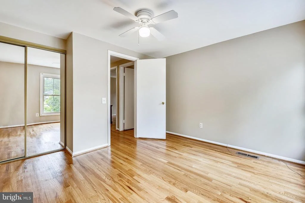 Photo of 2417 NEES LANE