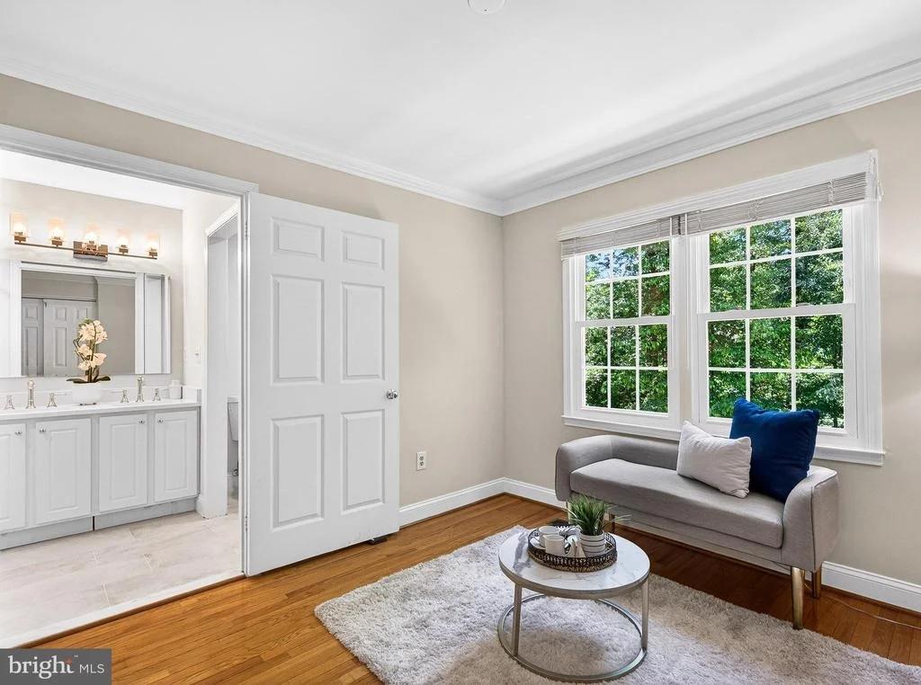 Photo of 1808 BATTEN HOLLOW ROAD
