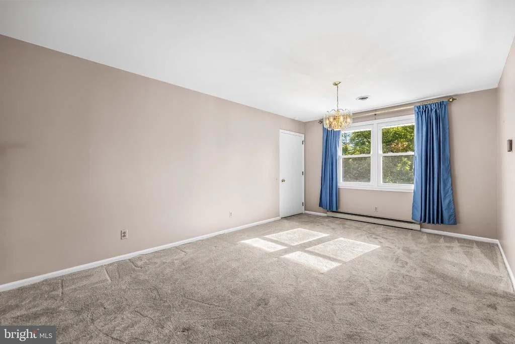 Photo of 12721 MANOR ROAD