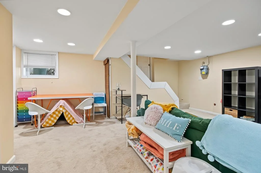 Photo of 2811 PINEWOOD AVENUE