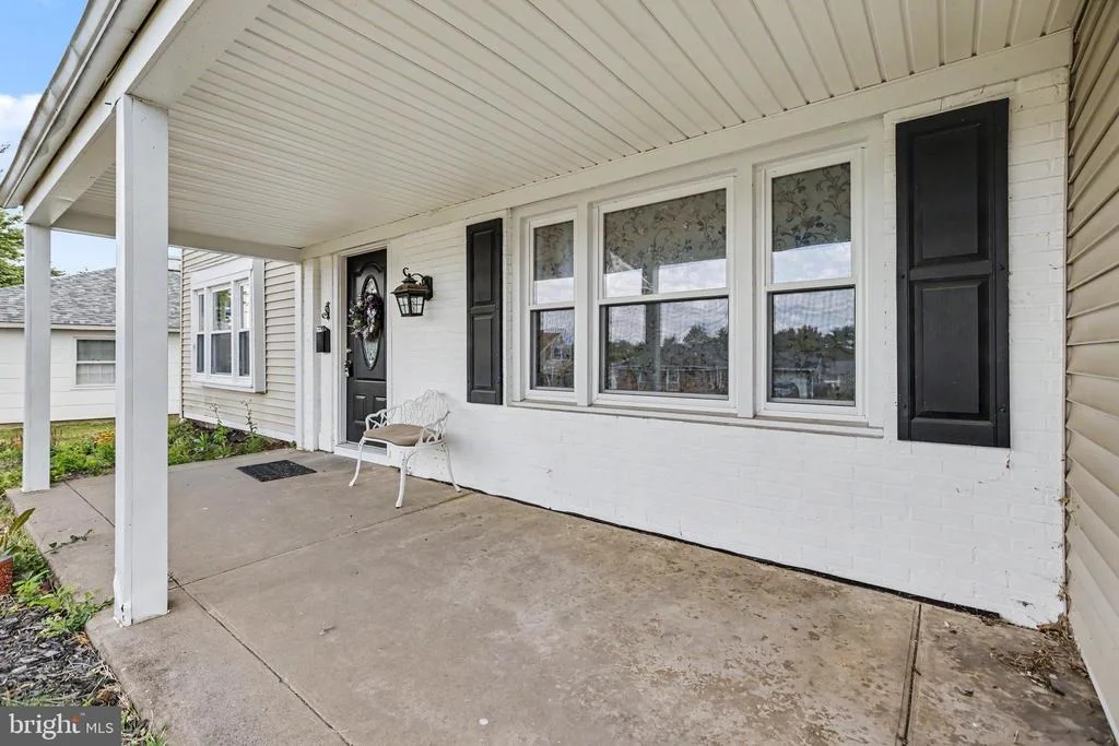 Photo of 36 MOSSHILL LANE