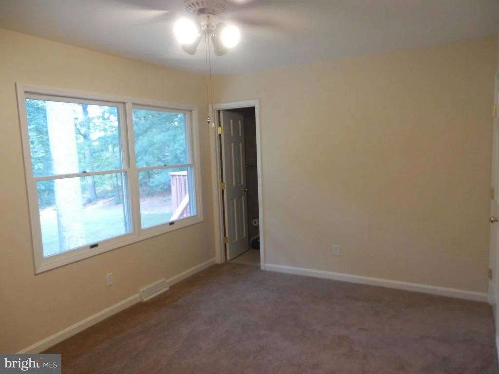 Photo of 45286 BAREFOOT DRIVE