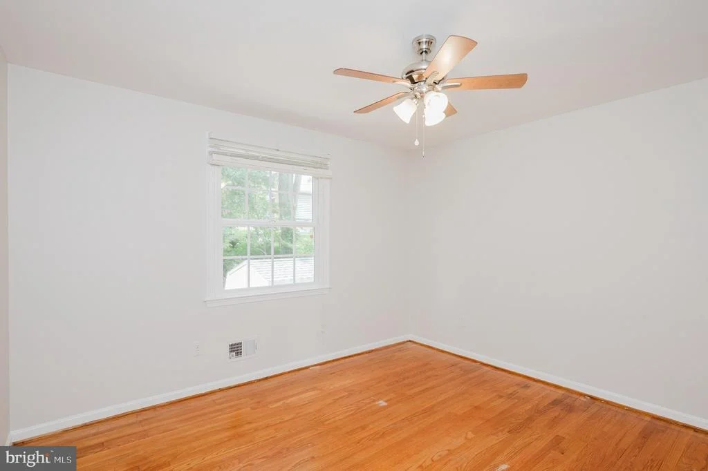 Photo of 4 OLD SPRING COURT