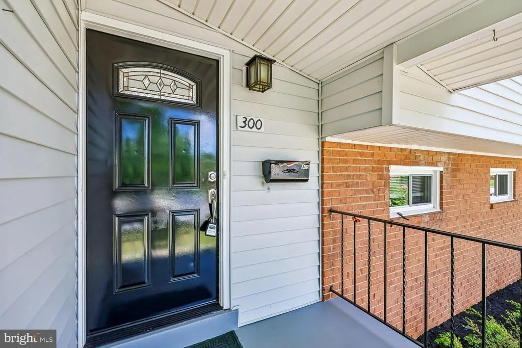 Photo of 300 GILSAN COURT
