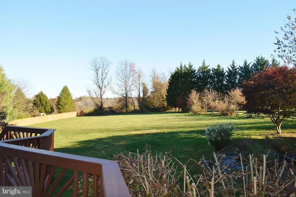 Photo of 6404 STREAM VALLEY WAY