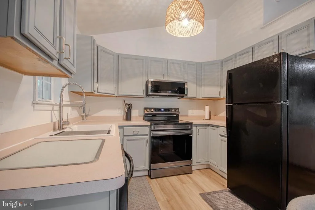 Photo of 1142 OCEAN PARKWAY
