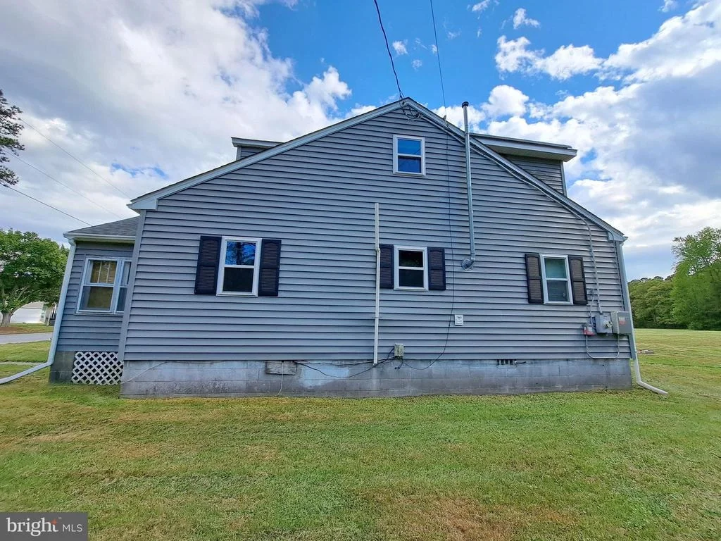 Photo of 2139 GROTON ROAD