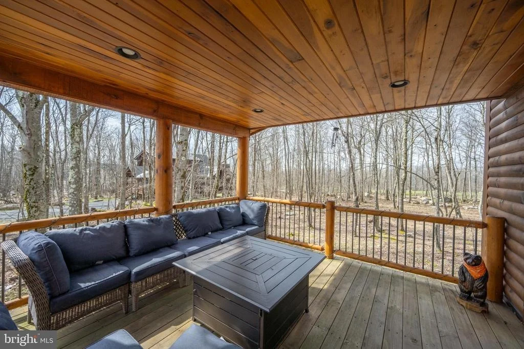 Photo of 276 SUNDANCE WAY