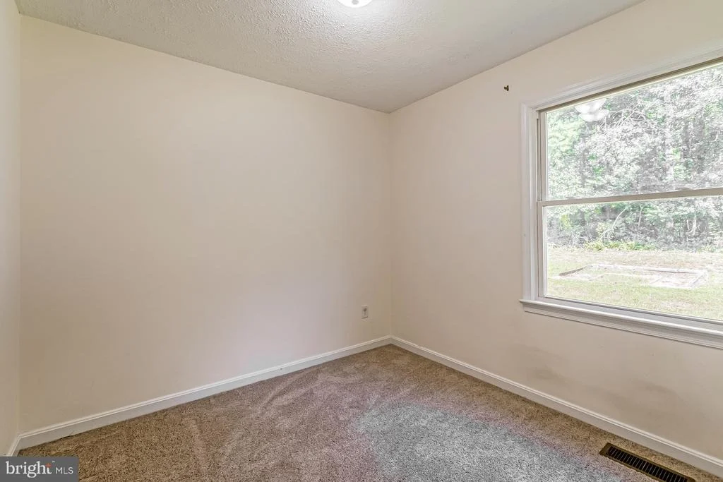 Photo of 9577 ROYS LANE