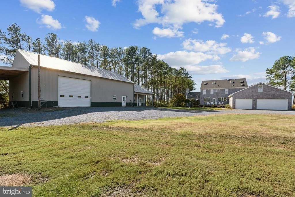 Photo of 5253 RAGGED POINT ROAD