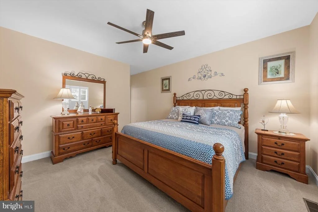 Photo of 24860 MISTLETOE DRIVE