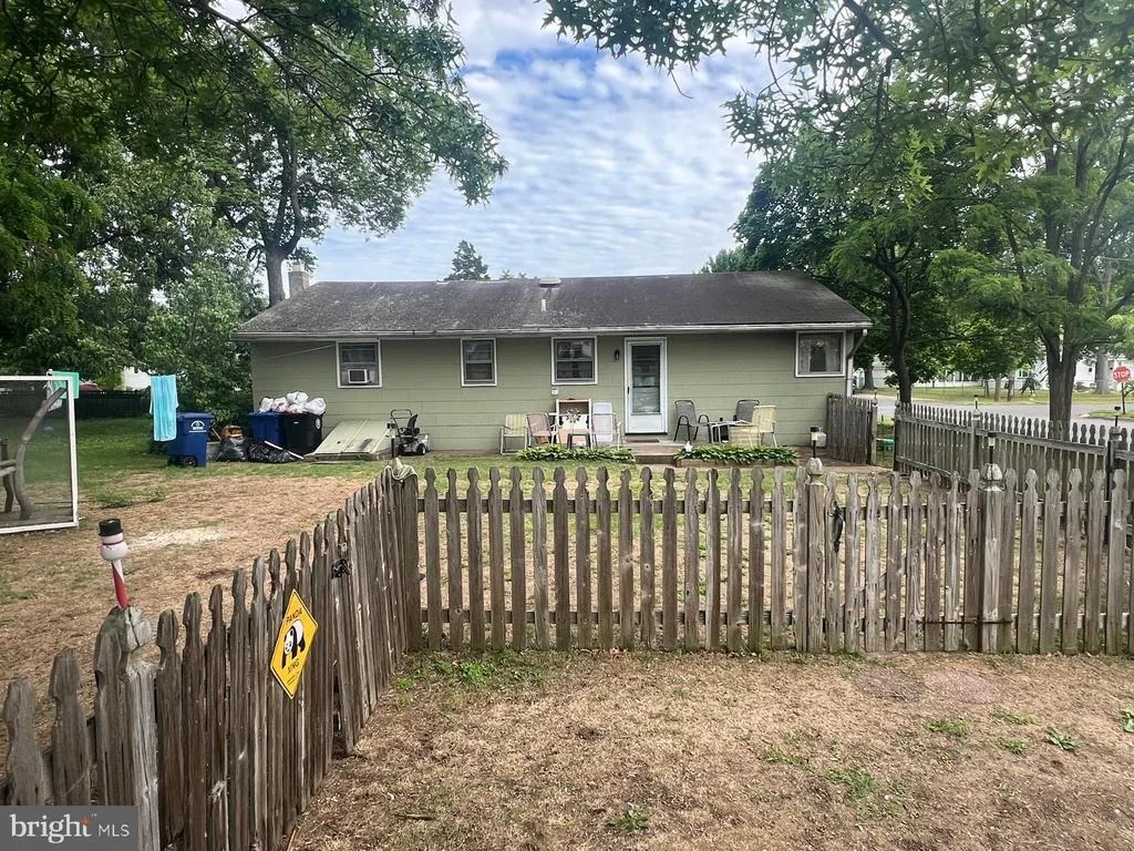 Photo of 39 LEJUNE ROAD