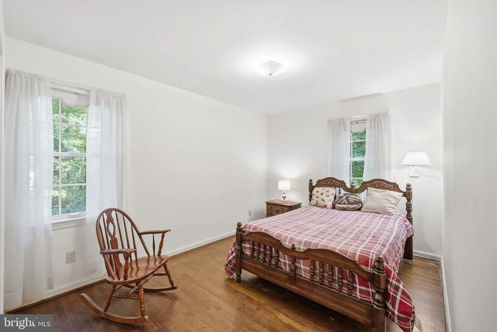 Photo of 17517 SKYLINE DRIVE