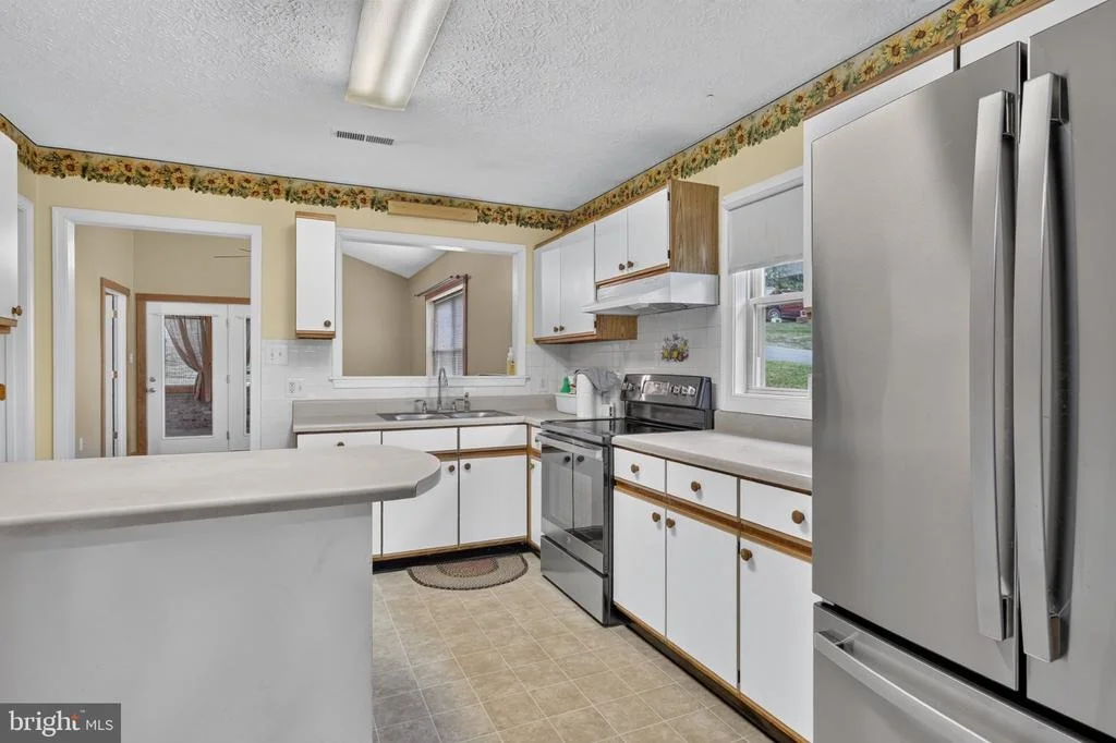 Photo of 6161 RANDALL STREET