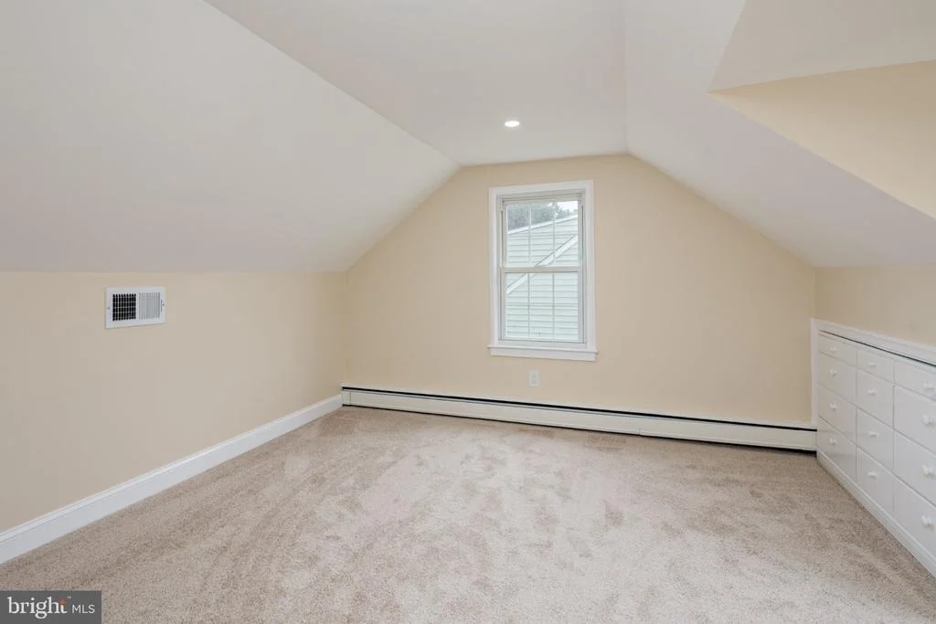 Photo of 8202 LONGPOINT ROAD